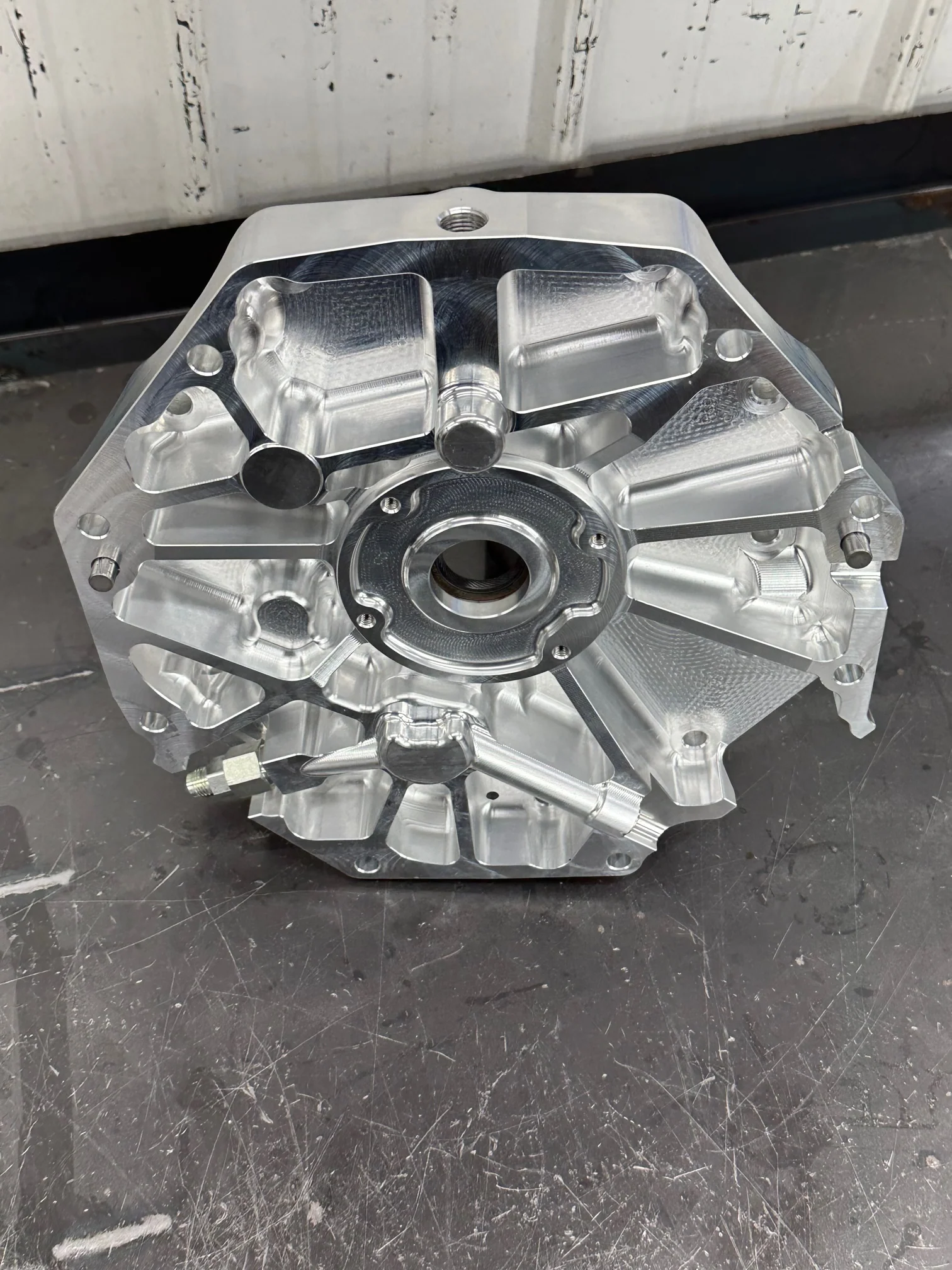 Bowler T-56 Magnum Front Cover with Pump and spray bar - Billet - Image 3
