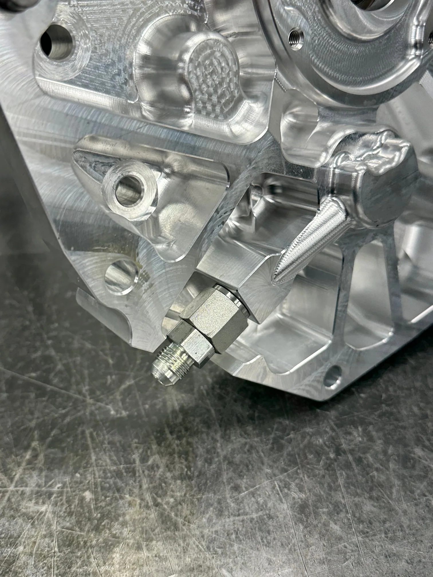 Bowler T-56 Magnum Front Cover with Pump and spray bar - Billet - Image 4